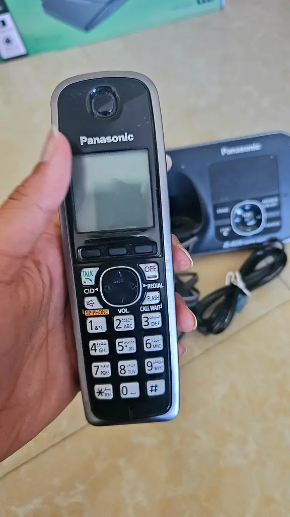 Panasonic Cordless Phone with Base Station Accessories63261817891971112