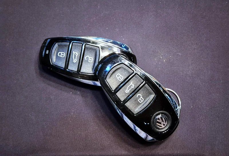 BEST!!! AGENCY MAINTAINED TOUAREG R LINE GCC !!!63151842373634114