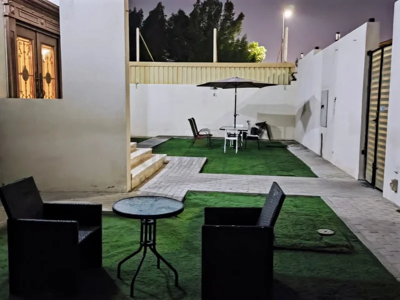 Master bedroom available in Al Barsha South 2 ( no commission)62867803604481113