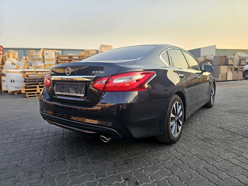 2017 نيسان ألتيما 2.5 SL، عنوان نظيف ذكي63147207067267111