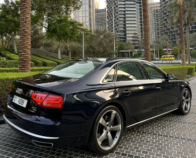 أودي A8 من طراز S-LINE رائعة ** مواصفات دول مجلس التعاون ** حافظت جيداً ** خيارات كاملة63168028534275111