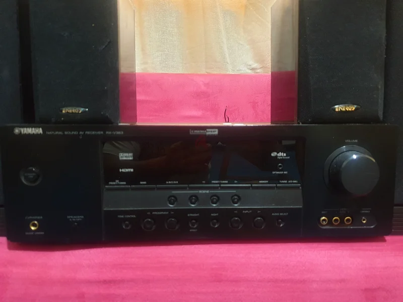 Yamaha home theater Receiver RX-V363, Speakers Mordaunt- Short and Energy63262938608386111