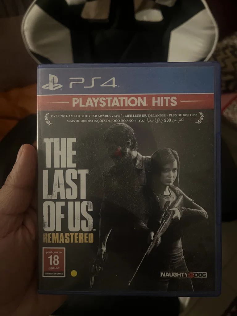 PS4 مع لعبة للبيع62932698921089113