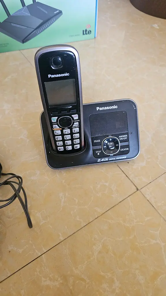 Panasonic Cordless Phone with Base Station Accessories63261817891971111