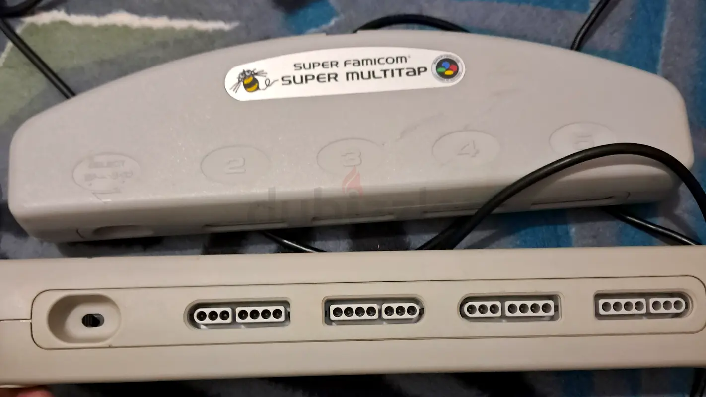 حسّن تجربة الألعاب الخاصة بك مع جهاز Super Famicom MultiTap!