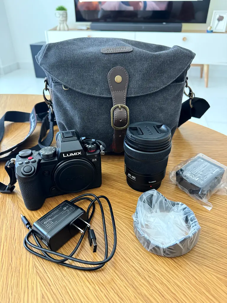 Camera63233636594946110