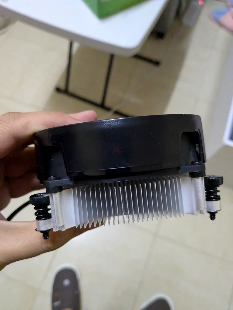 مروحة AMD Wraith Stealth القياسية63166653528450111