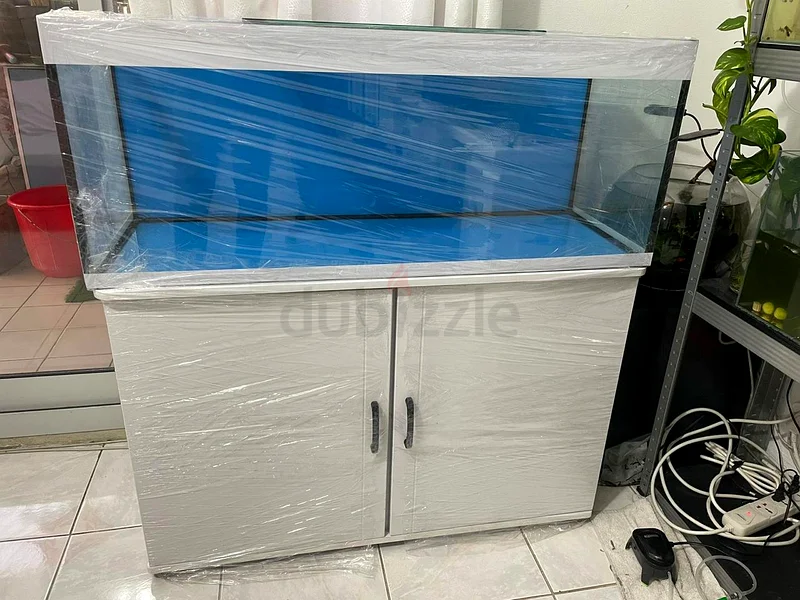 UAE Handmade Fish Tanks: Customized Glass Aquariums63233644860035111