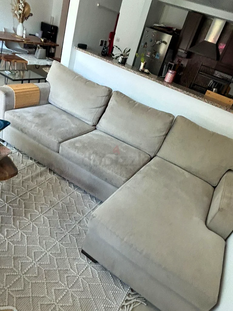 Crate  barrel Sofa , Original price 13,000 AED !!628638221903381125