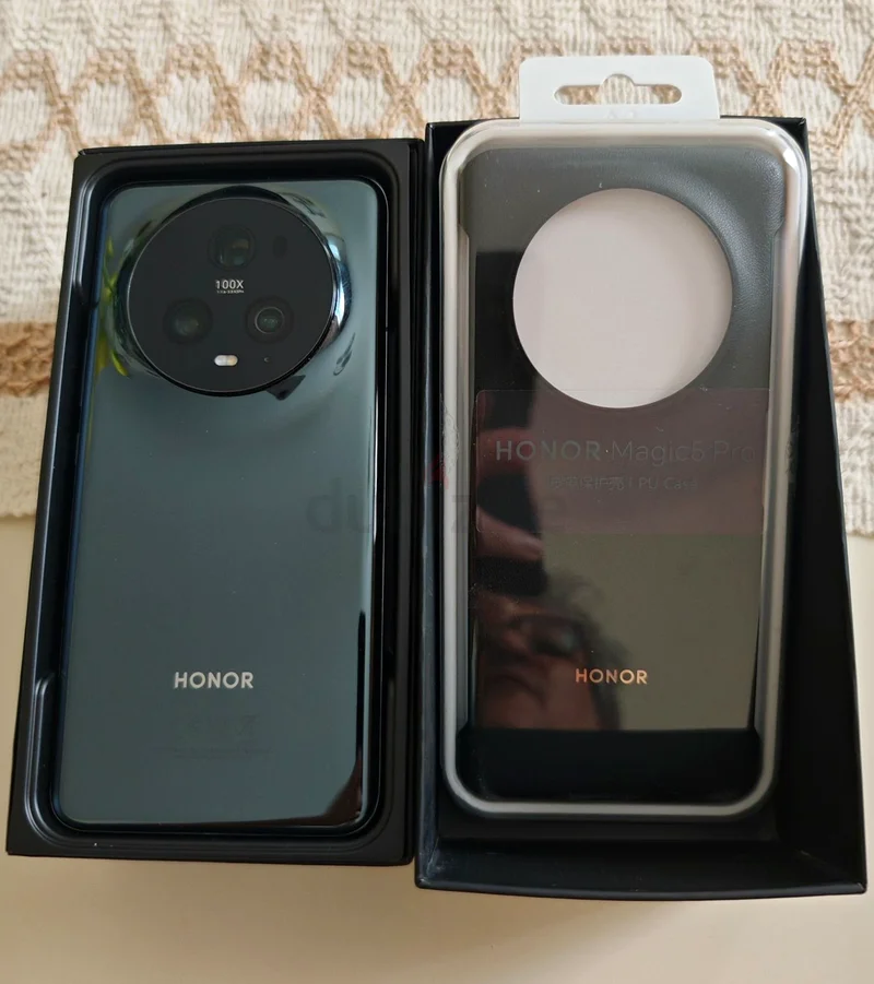 12 جيجابايت رام، 512 جيجابايت روم، بطارية 5120 مللي أمبير في الساعة، فك قفل قوة HONOR Magic5 Pro - كأنه جديد!63180371433219114