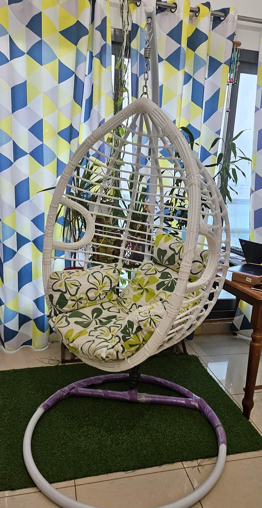 Cozy  Stylish Hanging Egg Chair - Perfect for Relaxation63220328923011112