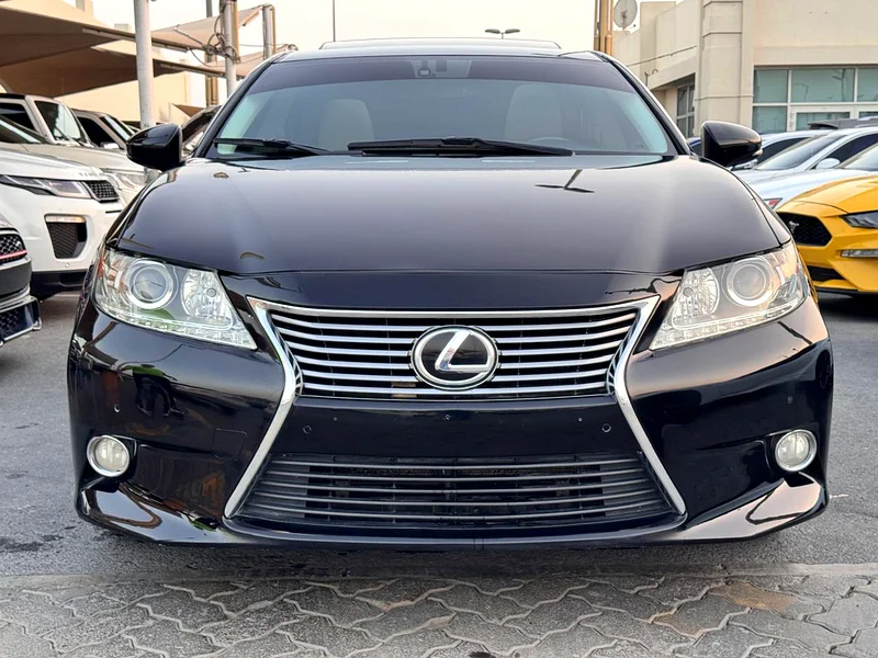 للبيع لكزس ES350 موديل 2013 وارد نظيفة جدا لا تحتاج اى مصاريف63227250802050112