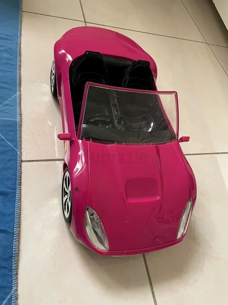 هاها وسيارة باربي63226786712834113