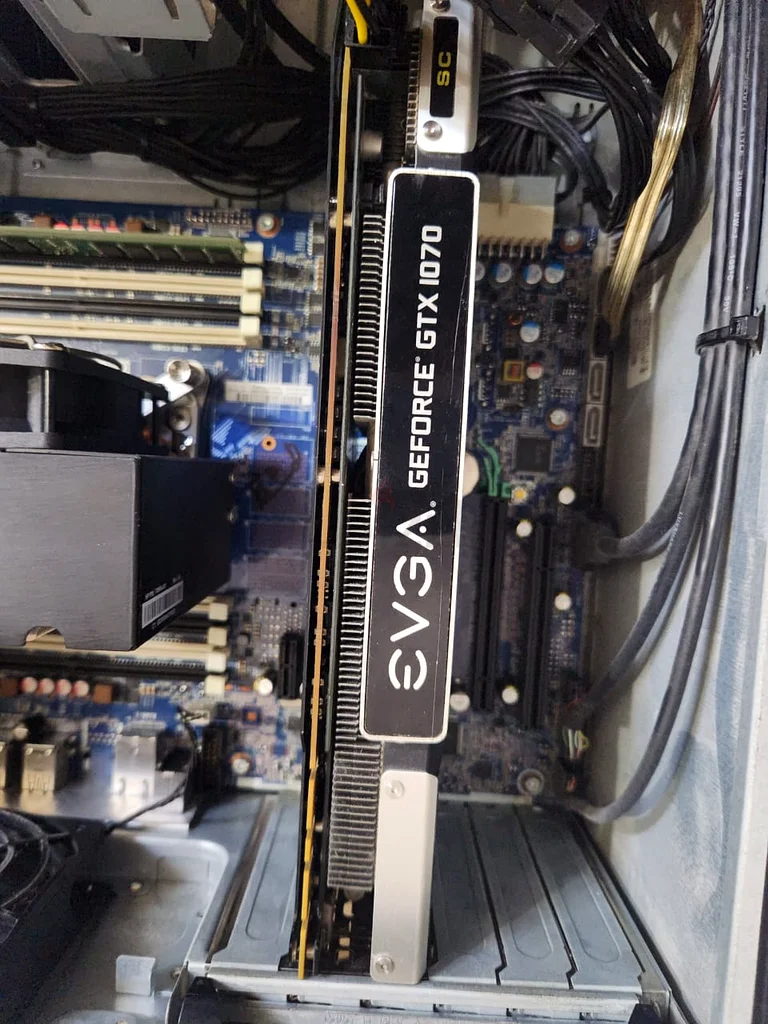 Gaming PC for sale!!gtx 1070 evga- Intel xeon e5 1650 v3 - 16gb ram -180 ssd -500 gb hdd63257629249539112