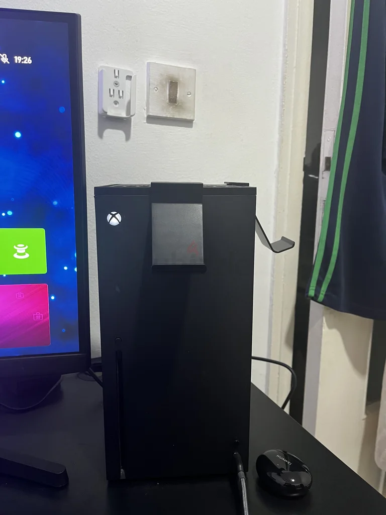 Xbox Series X معروض للبيع!62935676132994111