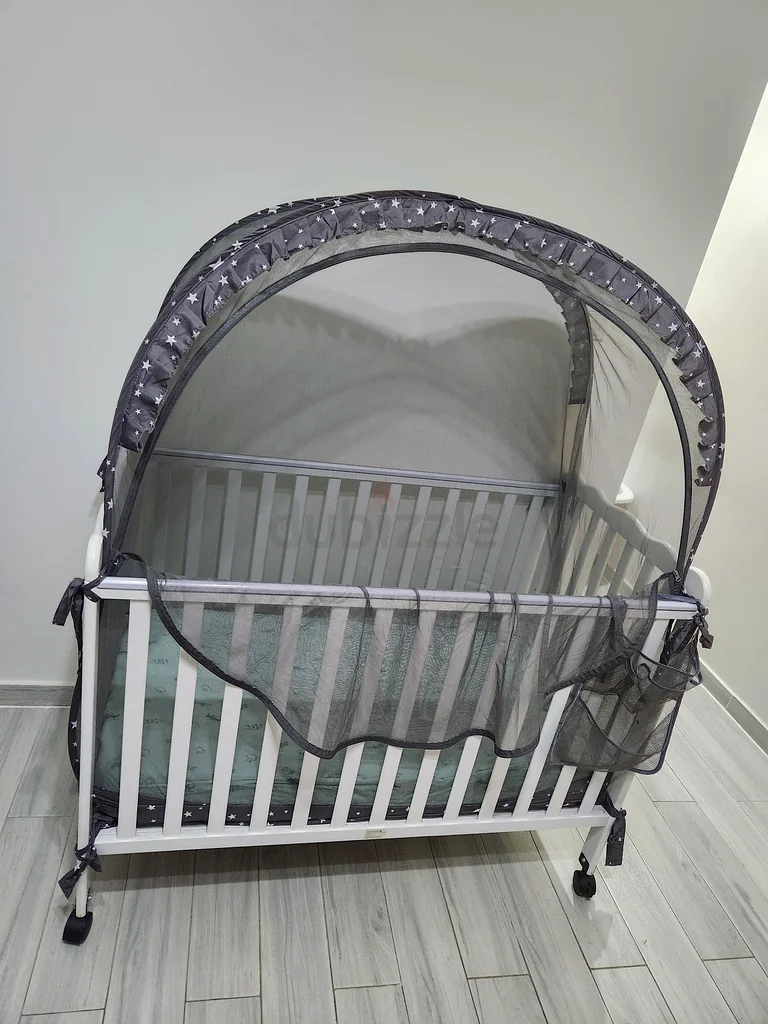 Gentle Dreaming: Stylish Crib for Your Little One62863825006851114