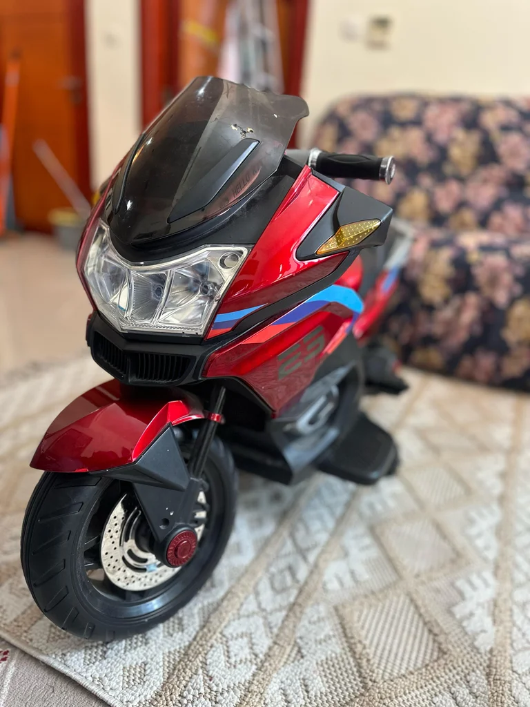 Ride in Style: Kids Electric Motorcycle62864710028418111