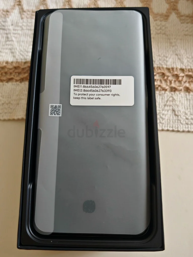 12 جيجابايت رام، 512 جيجابايت روم، بطارية 5120 مللي أمبير في الساعة، فك قفل قوة HONOR Magic5 Pro - كأنه جديد!63180371433219111