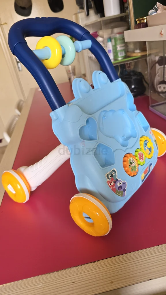 عربة أطفال ملونة - مثالية للخطوات الأولى!629306536666911112
