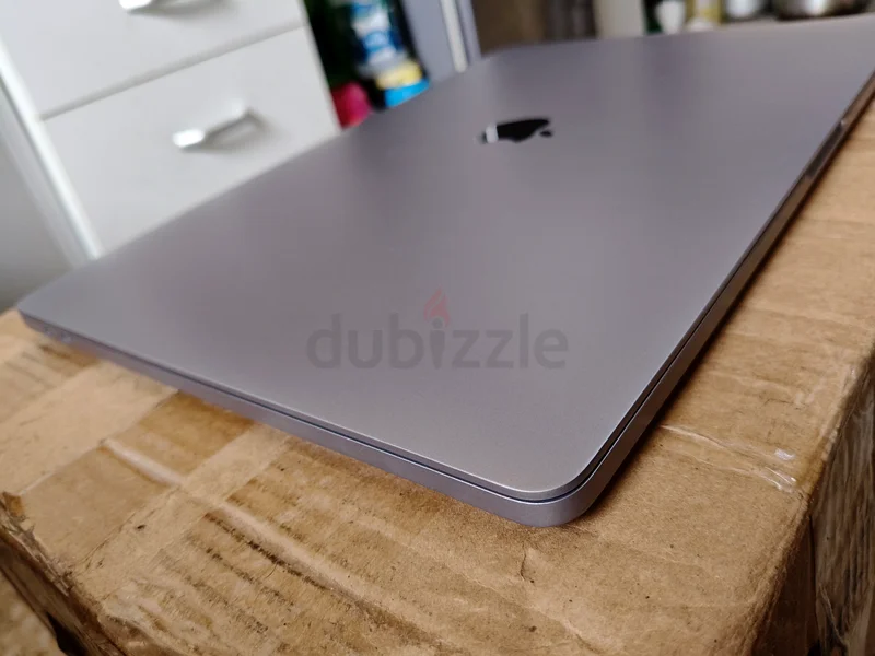 MacBook pro 2019 core i9 2.4 GHz 32GB RAM and 4TB SSD.63254995083778112