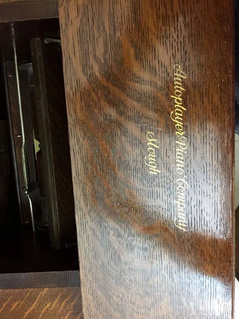 Elegant Vintage antique pianola63265103668611114