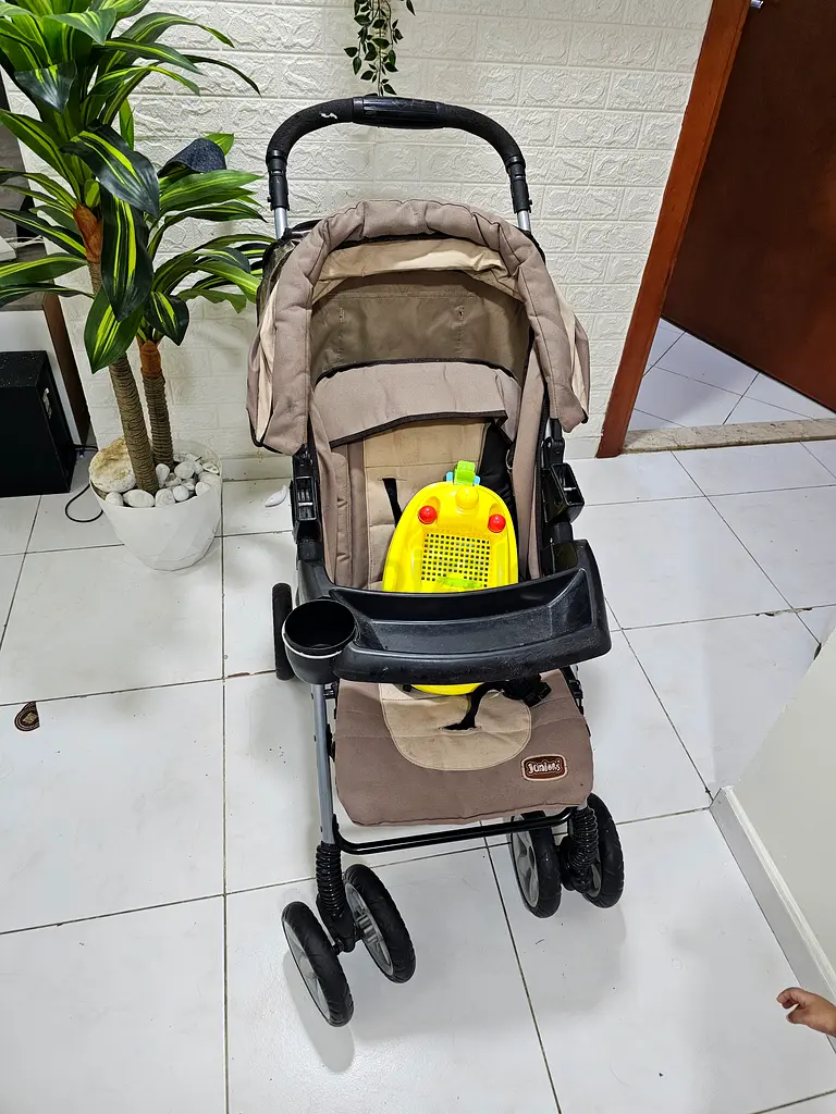 Cochecito para bebé | Carrito para bebé | Marca Juniors | Buen estado
