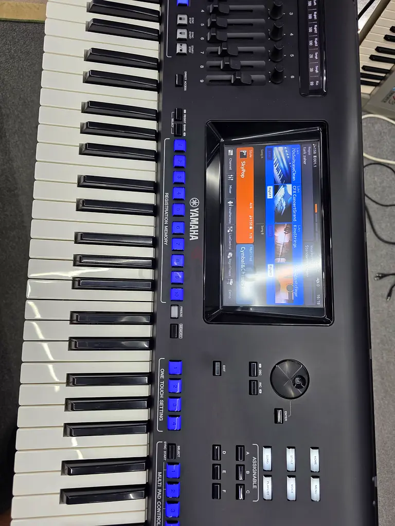 Yamaha Genos63264590355075115