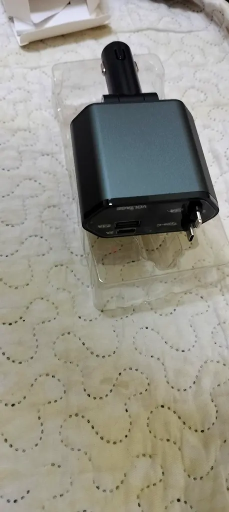 Smart USB Car Charger with Pull out Cables