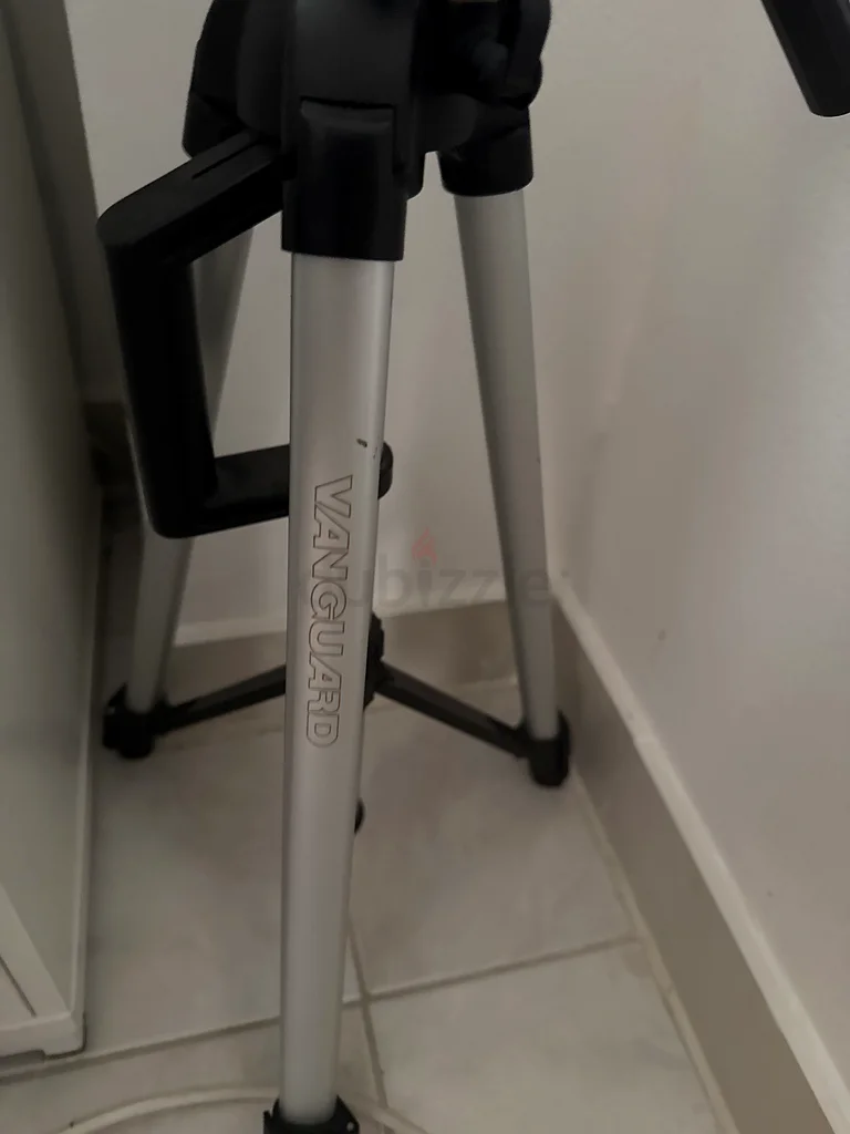 كانون EOS M50 مارك الثاني منصة ثلاثية القوائم62931671706243114