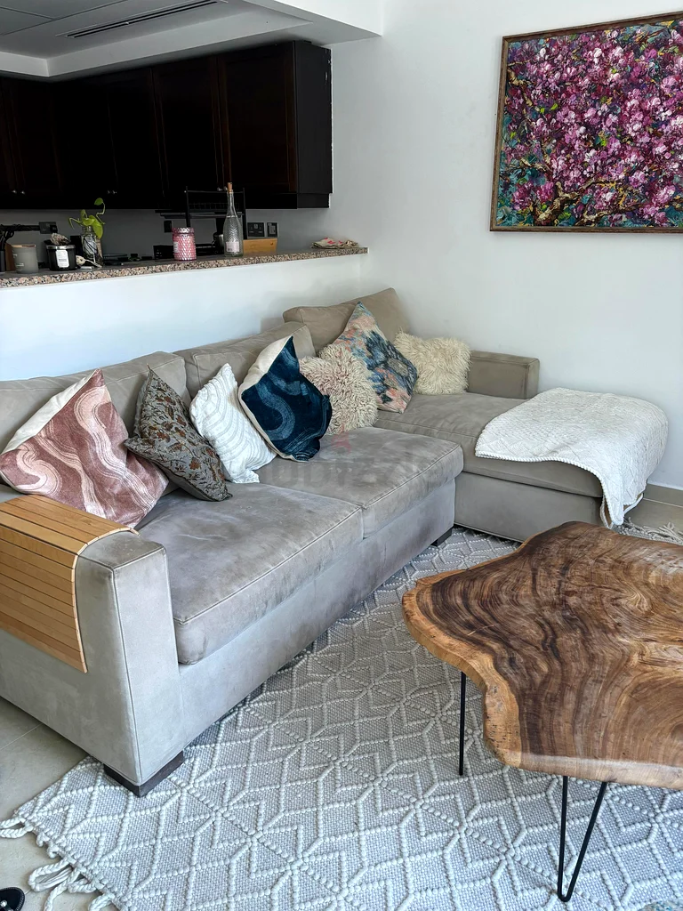 Crate  barrel Sofa , Original price 13,000 AED !!62863822190338112