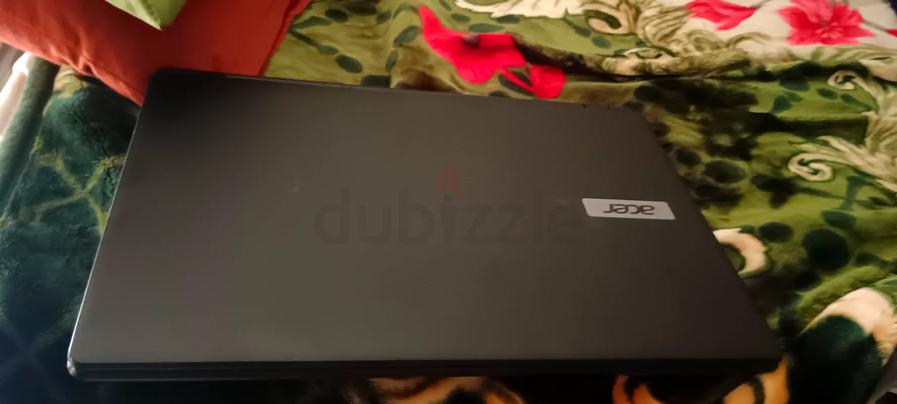 Laptop63255526737154113