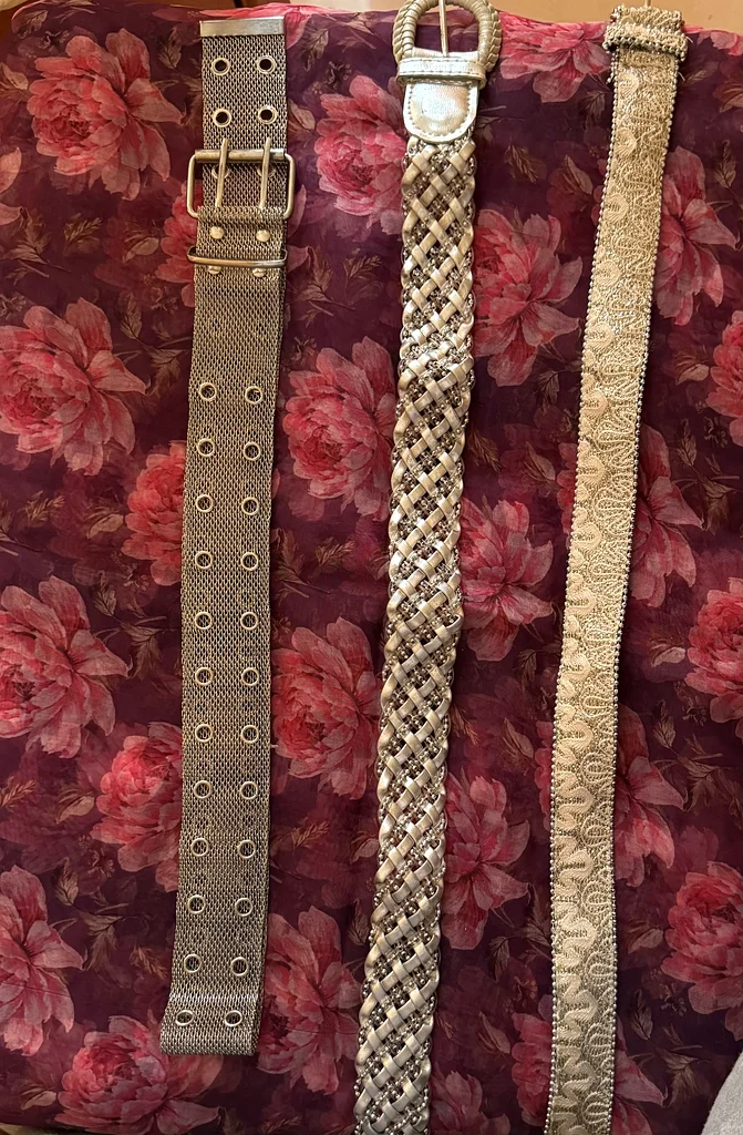 Set of belts63241132270978110
