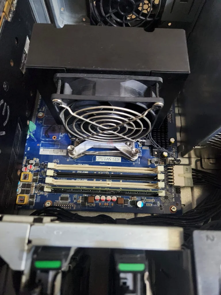 Gaming PC for sale!!gtx 1070 evga- Intel xeon e5 1650 v3 - 16gb ram -180 ssd -500 gb hdd63257629249539112
