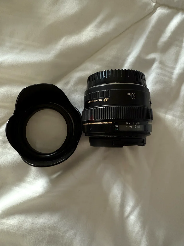 عدسة كانون EF 50 مم f/1.463233641709827111