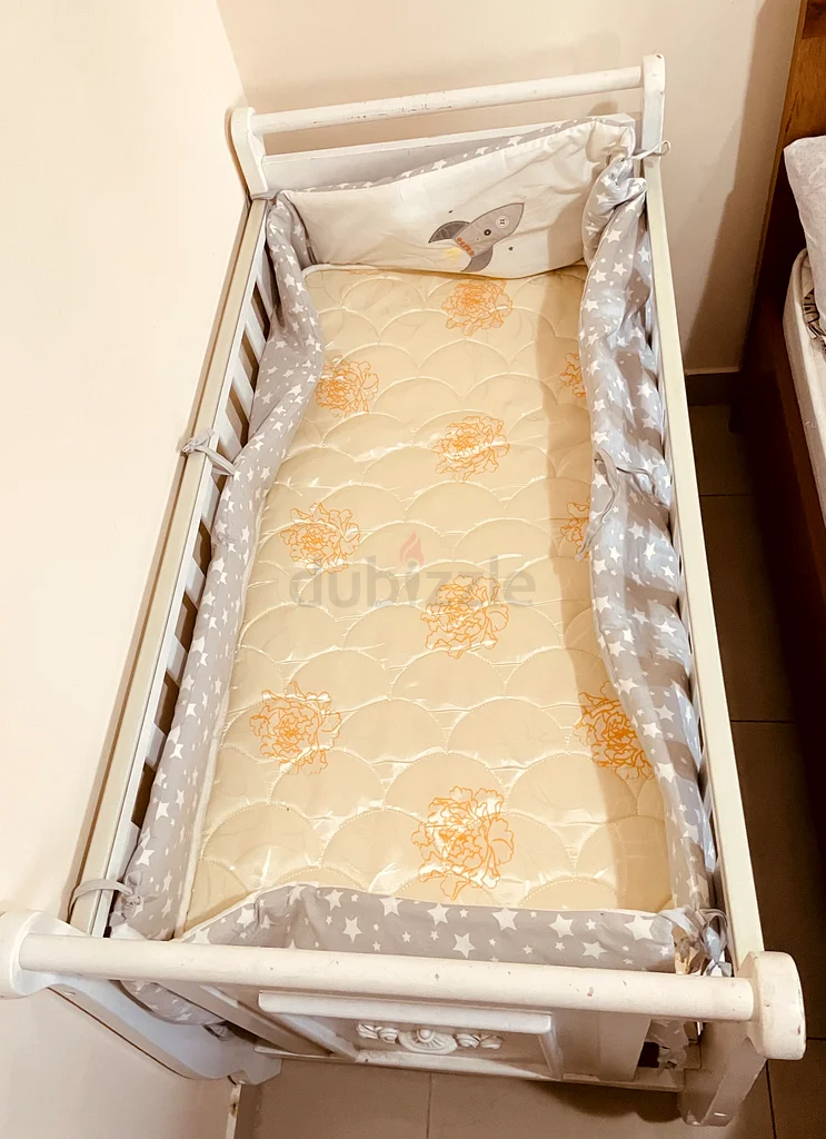 Baby bed with Mattress628647105269781113