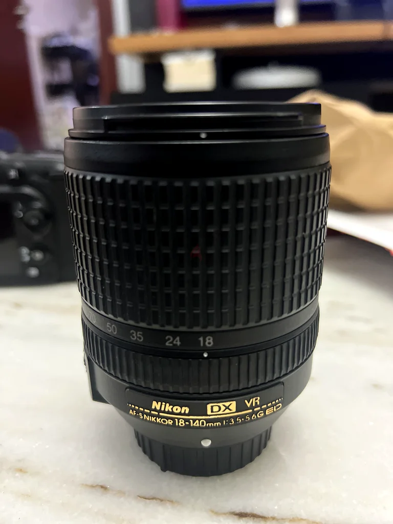 Nikon D7200 AF-S DX Nikkor 18-140mm f/3.5-5.6G ED VR - Excellent Condition!62934688668674111