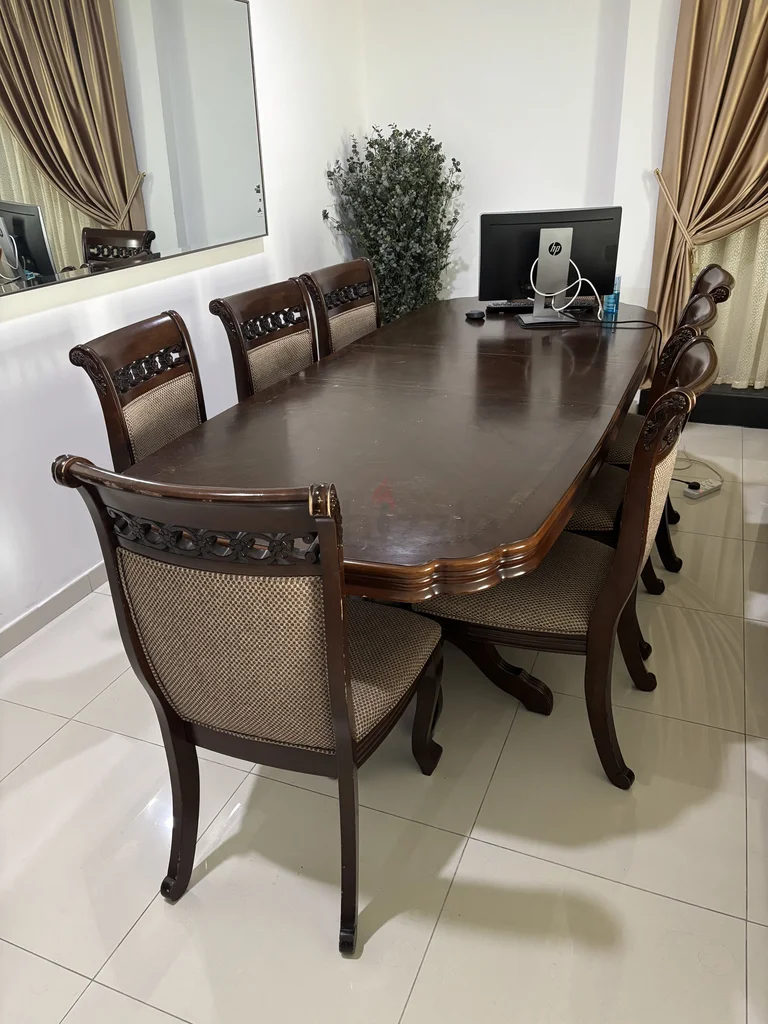 مجموعة طاولة طعام خشبية أنيقة مع كراسي62863818112643112