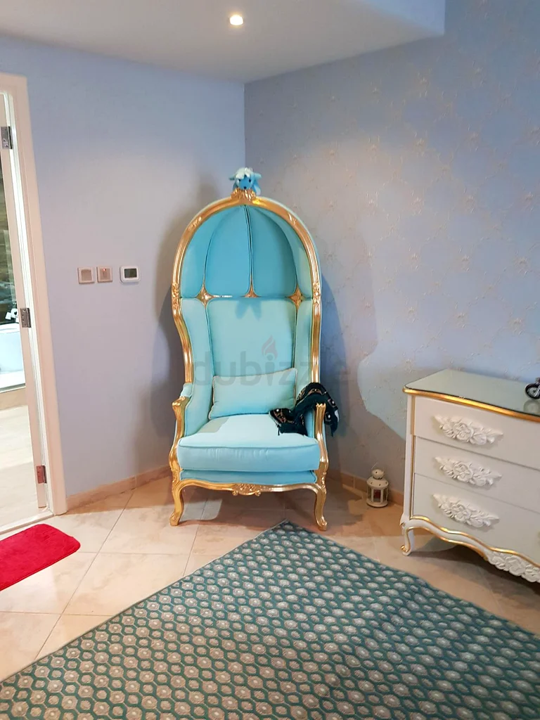 Elegant Vintage Royal Blue Bed  Chair - Perfect for Your Home!62863822355202112