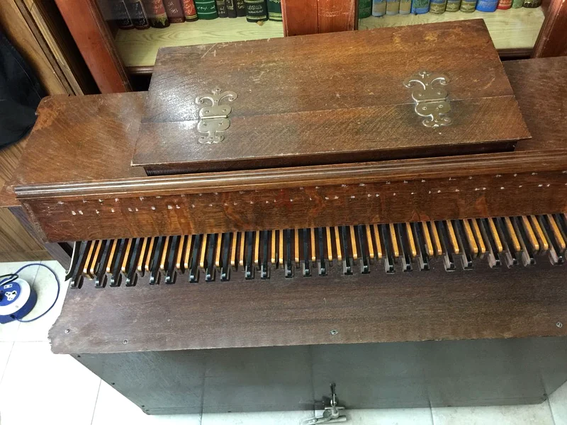 Elegant Vintage antique pianola63265103668611113