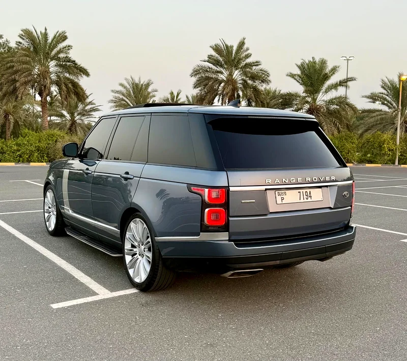 Range Rover Vogue SE 2019 model, full option63233102102401114