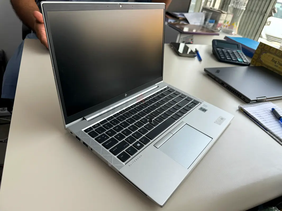 HP Elitebook laptop63254490028547112