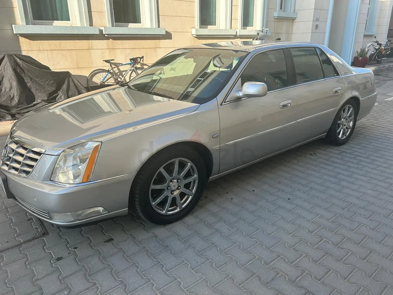 Luxury Cadillac DTS62932677266817112