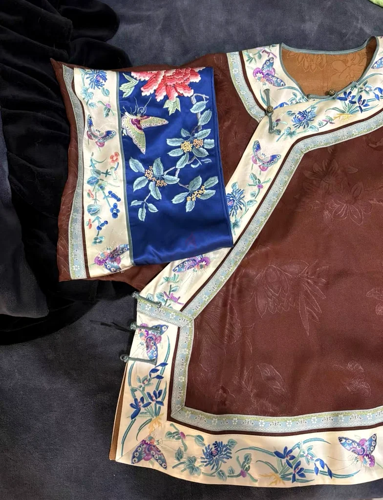 Silk fragrant cloud yarn fabric Ancient Chinese Dress Silk Classical Embroidery Oblique Blouse63239081094785111