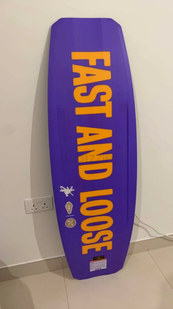 Exceptional Wakeboard for Thrilling Water Adventures!63241653772673111