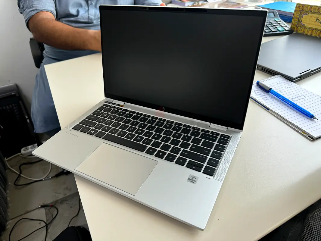 HP Elitebook laptop63254490028547111