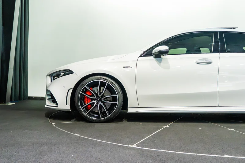 0% Downpayment | AED 2,942 P/M | Gargash Warranty | Service Package Available | Full-Service History62930625314691112