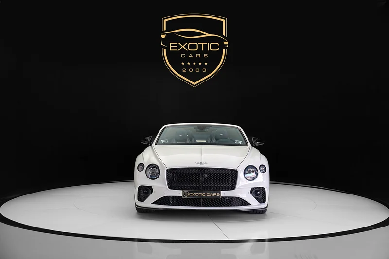 الضمان حتى أبريل 2026 - GTC V8S - هيكل خارجي كربوني بالكامل - إصدار أسود - داخلية ثنائية الألوان63174777801731114