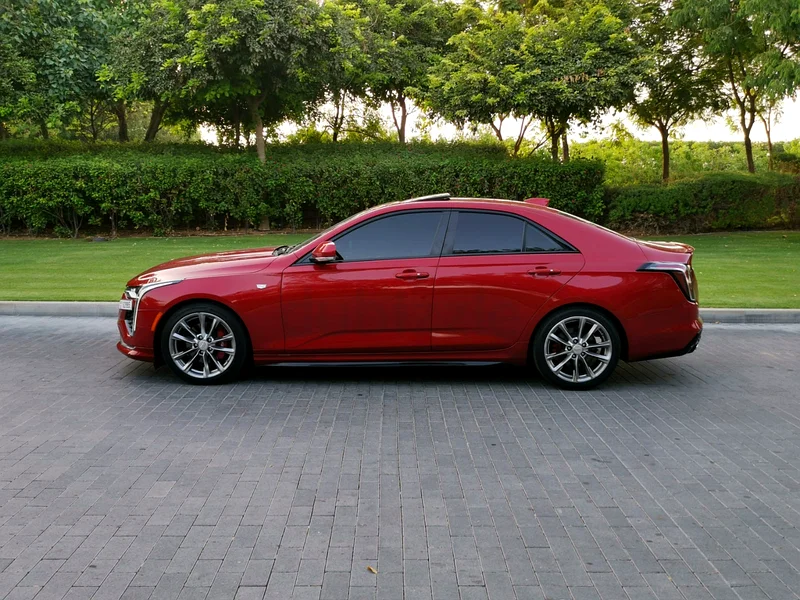 Cadillac CT462931650247426113