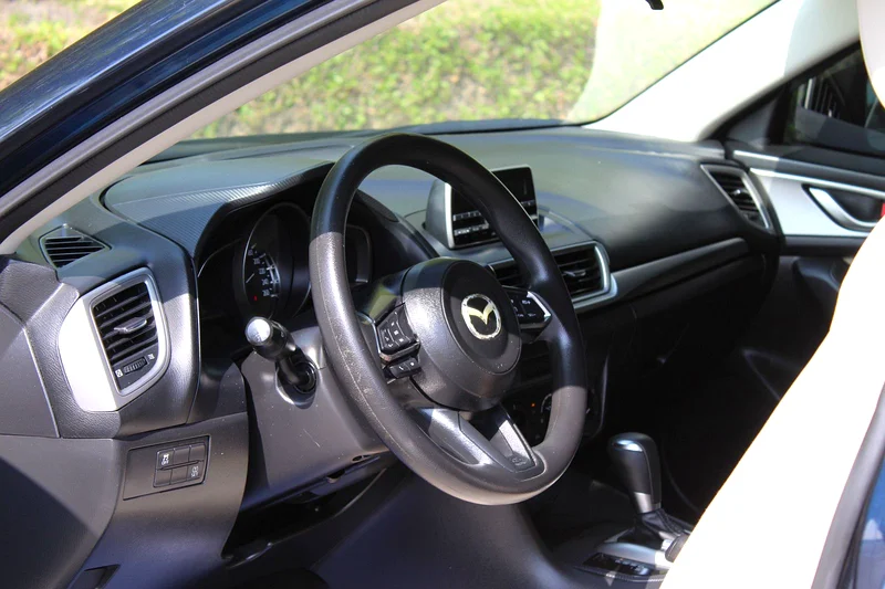 INSTALLMENT WITHOUT DOWNPAYMENT! GCC MAZDA 3 2018 MODEL AVAILABLE ON BANK FINANCE.63135491695874114