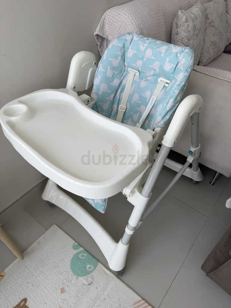 Chic and Comfortable Baby High Chair for Sale!62929659964417111